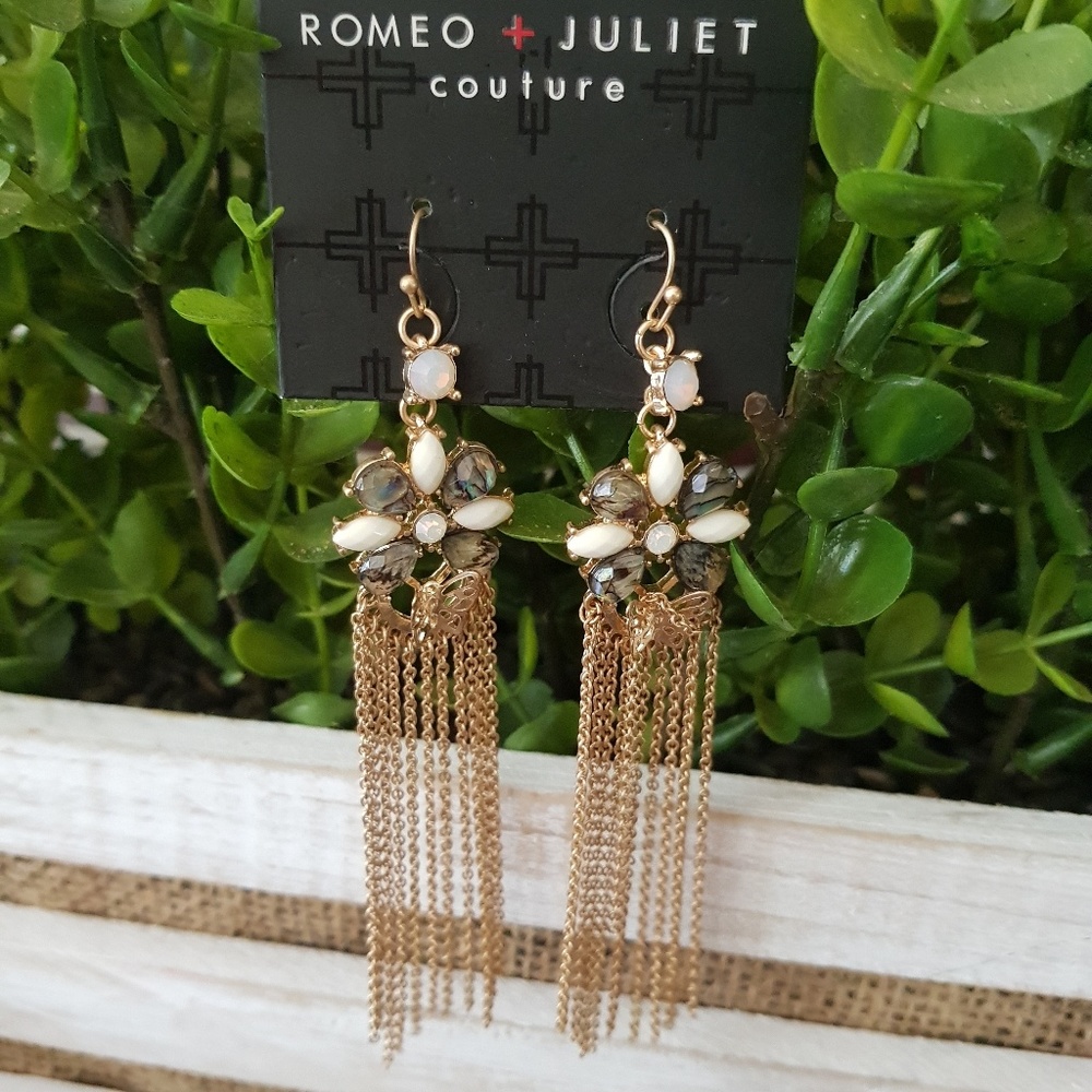 2 x $20 Romeo and Juliet Couture Earring